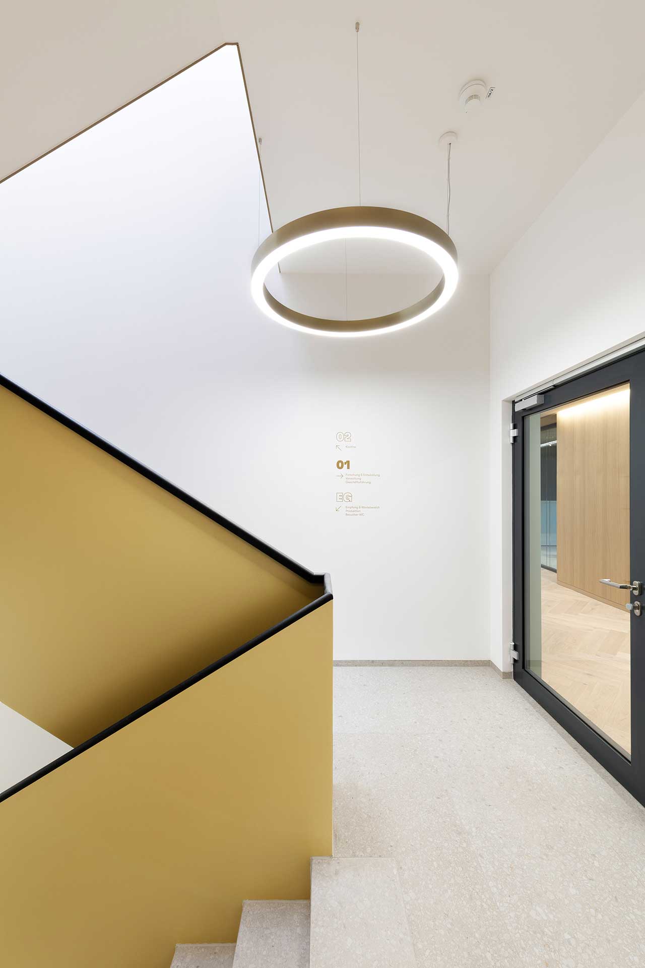 Innenausbau Bruchmann Treppenhaus by Nickel und Wachter Architekten.jpg